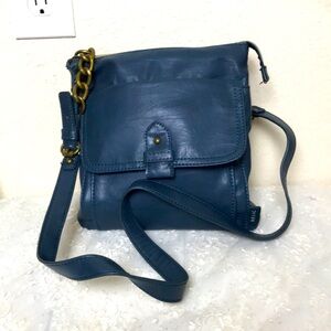 Vintage Relic Cross Body Bag